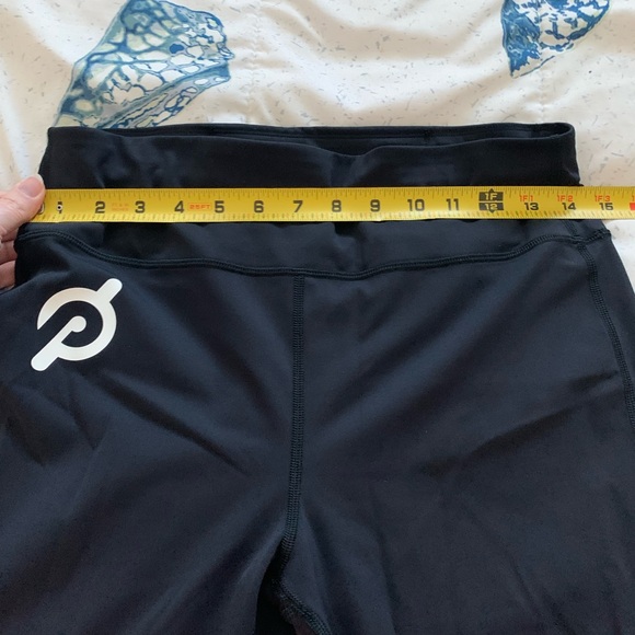 Peloton Black Cropped Leggings size Large - Picture 2 of 5